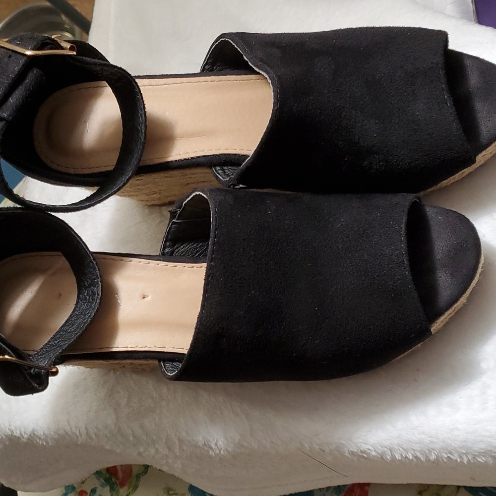 Fashion Nova size 9 Black